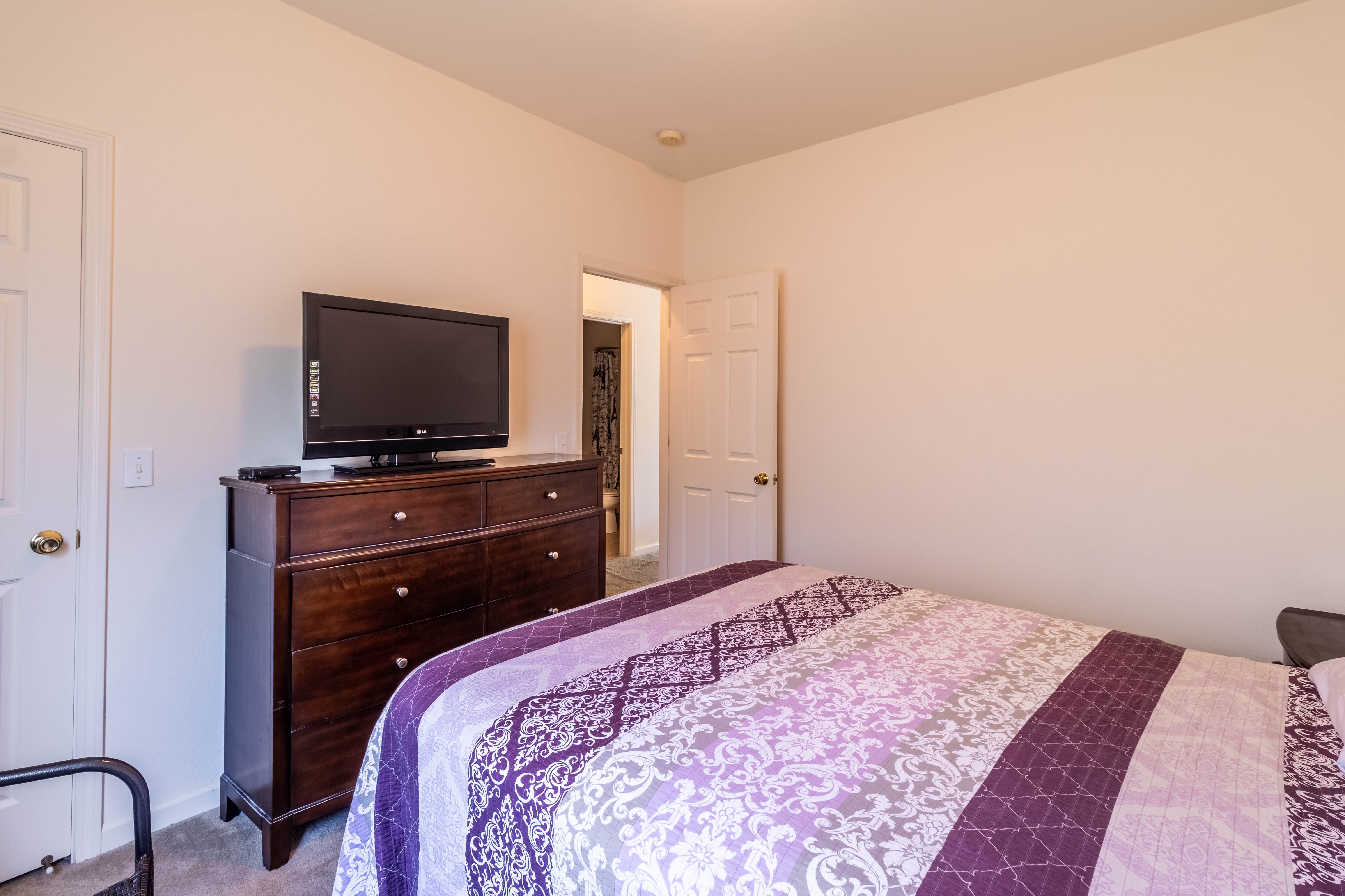 Bedroom 3 - Angle 2